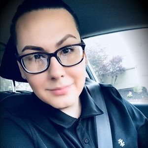 Meet your Posher, Derek